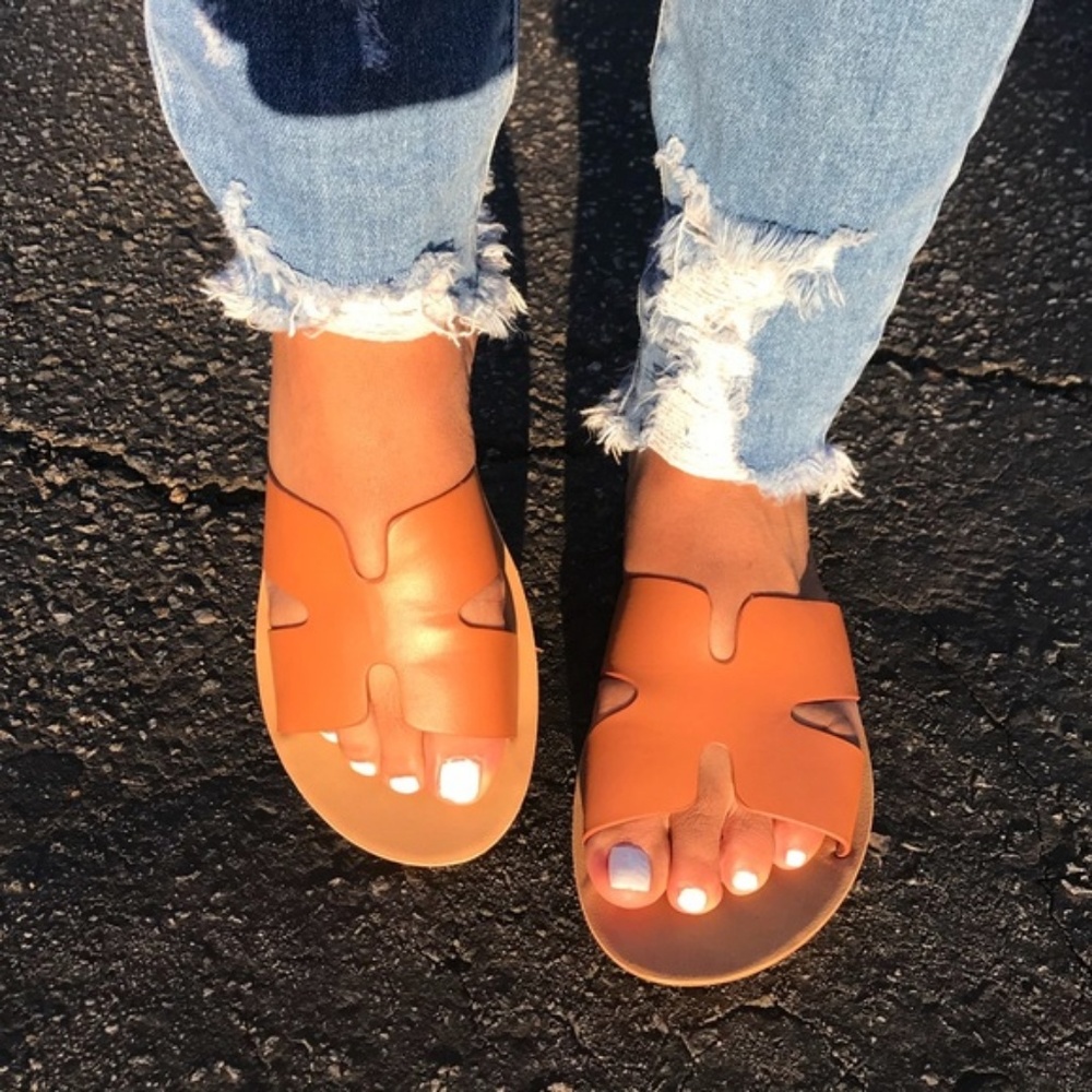 “H” Faux Leather Sandals in Tan - Picture 4 of 8